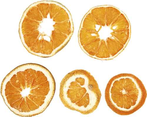 Plusieurs tranches d''orange séchées