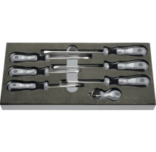 Jeu de tournevis avec fente et cruciforme dans une boîte à outils