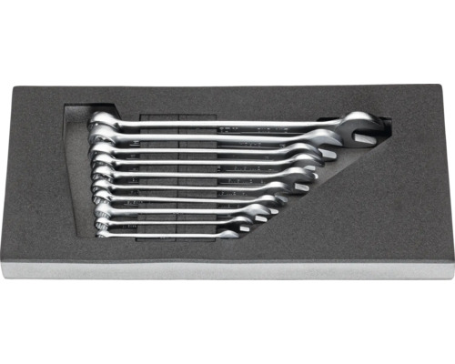Jeu de clés mixtes dans un rangement d''outils