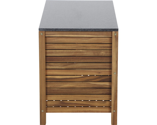 Gartentisch mit Holzgestell und Steinplatte