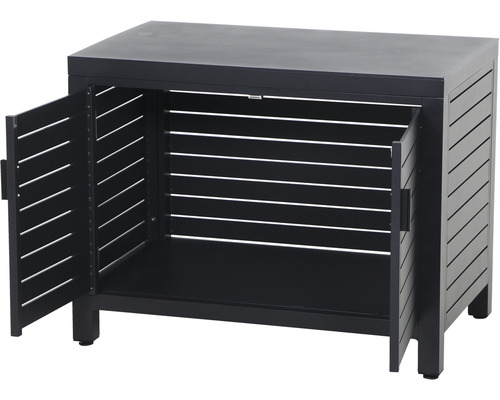 Armoire avec deux portes ouvertes pour l''extérieur