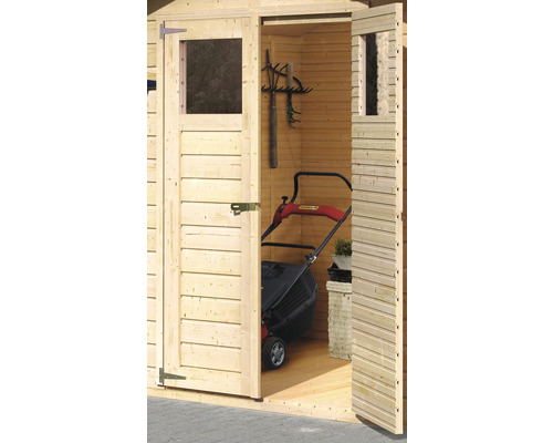 Offener Geräteschuppen aus Holz mit Gartengeräten und Rasenmäher