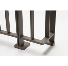 Detailansicht eines Zaunelements aus Metall