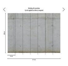 Betonwand mit Maßangaben