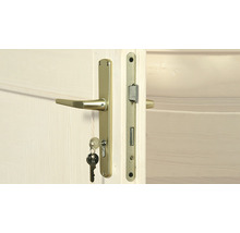 Garniture de porte avec clé dans la serrure