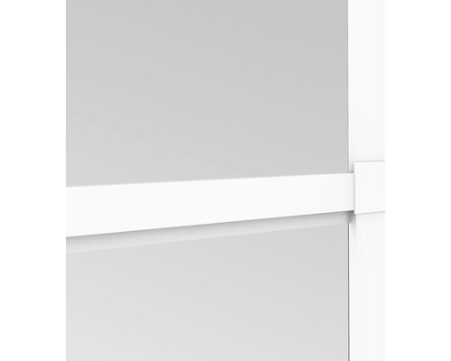 Vue détaillée d''une armoire avec des cadres blancs