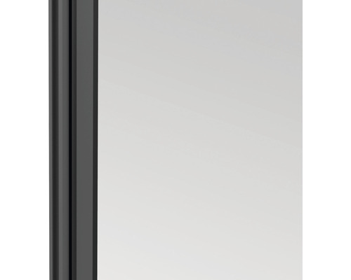 Detailansicht einer Duschkabine mit Rahmen