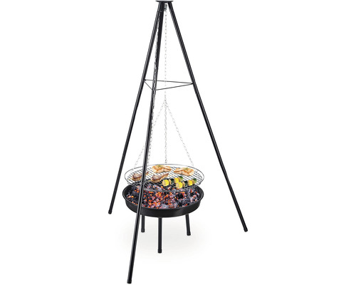 Schwenkgrill mit Dreibein und Grillgut