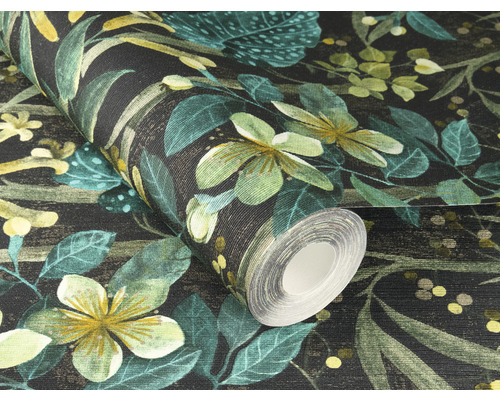 Un rouleau de papier peint à motifs floraux sur fond sombre