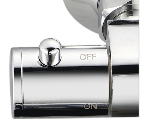 Detailansicht eines verchromten Wasserhahns mit den Markierungen ''ON'' und ''OFF''.