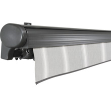 Store banne à bras articulé avec tissu rayé