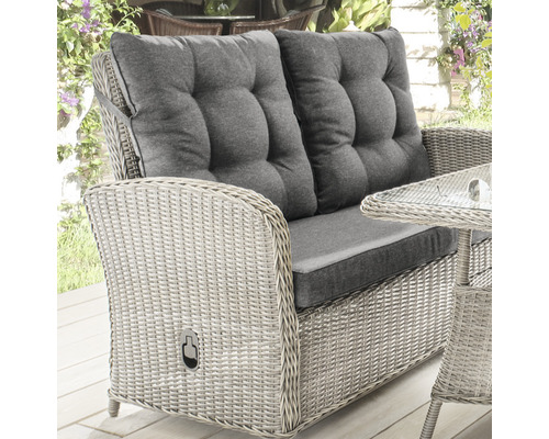 Banc de jardin deux places avec coussins gris et cadre tressé
