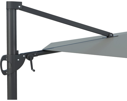 Detailansicht eines Sonnenschirms mit Kurbelmechanismus