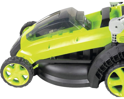 Vue détaillée d''une tondeuse à gazon