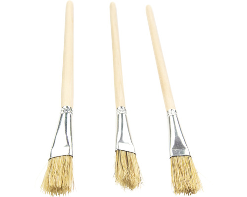 Trois pinceaux à vernis avec manche en bois et soies naturelles