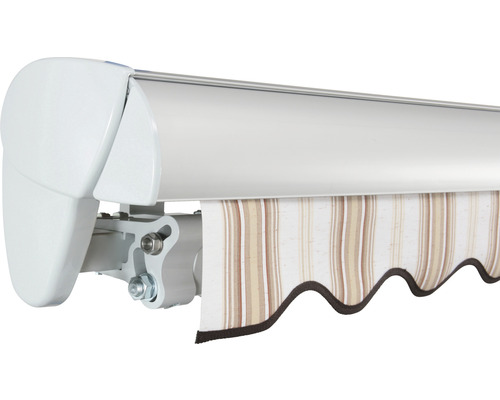 Détail d''un store banne avec un volant rayé