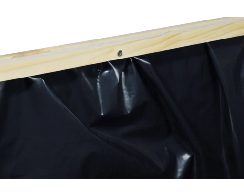 Vue détaillée d''un film de bac à plantes à l''intérieur d''un cadre en bois.