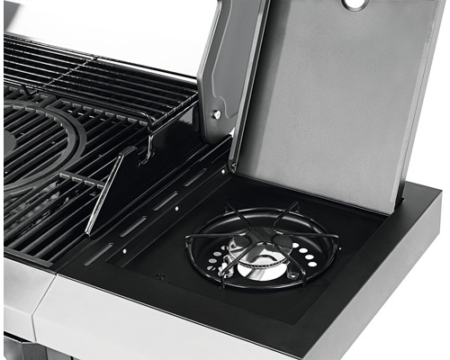 Detailansicht eines Gasgrills mit geöffnetem Seitenkocher