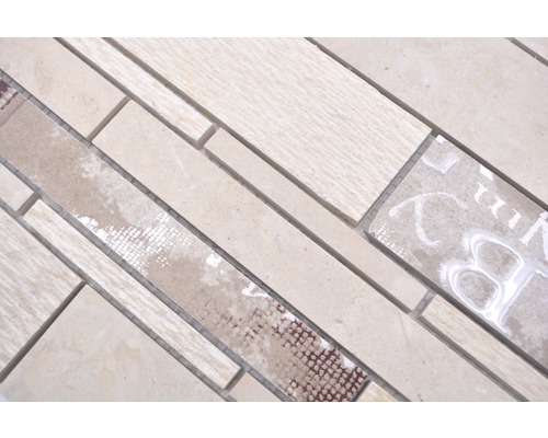 Mosaïque composée de différents matériaux