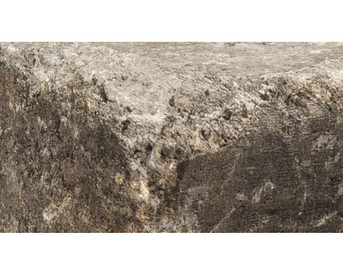 Gros plan d''une bordure de trottoir en béton