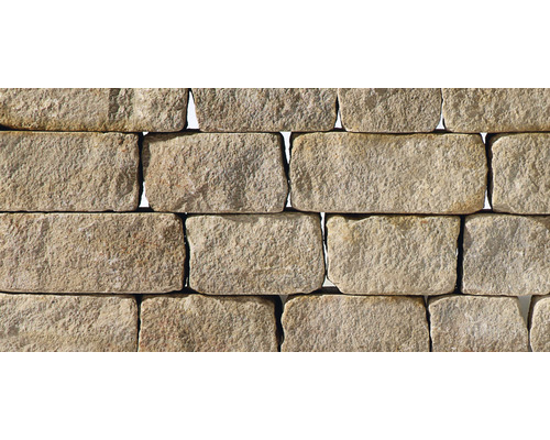 Mauer aus Natursteinen