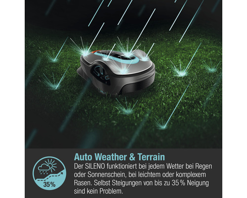 Mähroboter auf Rasen bei Regen