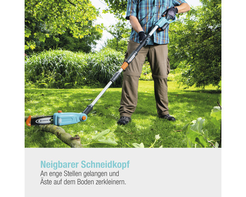 Gartenszene mit einer Person, die eine Gardena Akku-Hochentaster zum Schneiden eines Astes verwendet.