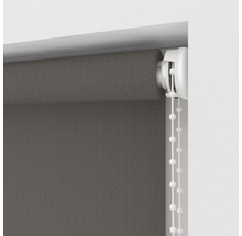 Store enrouleur gris avec chaînette pour la décoration de fenêtre