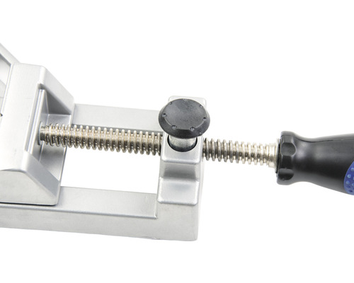 Schraubzwinge mit Griff