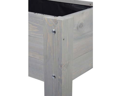 Vue détaillée d''un potager surélevé en bois