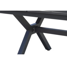 Vue détaillée du piètement de table noir