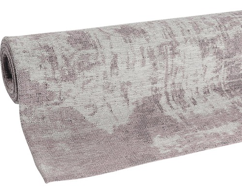 Tapis enroulé avec motif