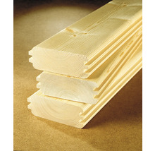 Stapel Holzpaneele mit Nut und Feder