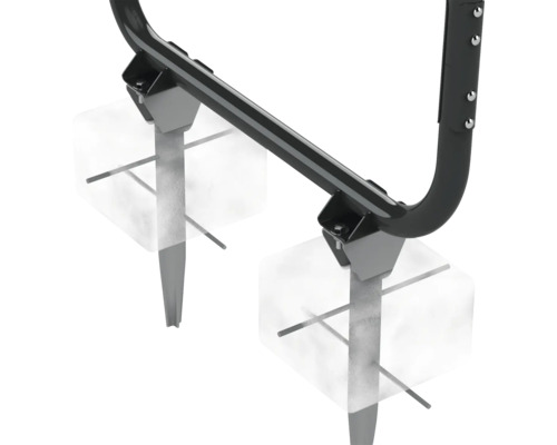 Vue détaillée d''une houe rotative avec dents et cadre.