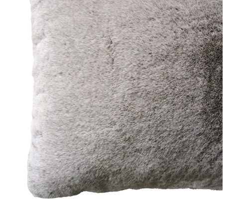 Dekokissen mit Fellstruktur