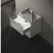 Meuble sous-lavabo avec tiroir ouvert pour rangement de salle de bain