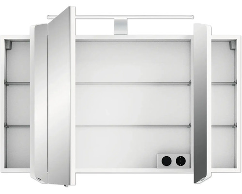 Armoire de toilette ouverte avec étagères et prises de courant