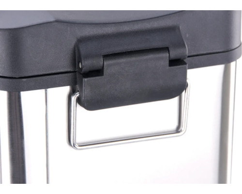 Vue détaillée d''une poubelle avec support et poignée de transport