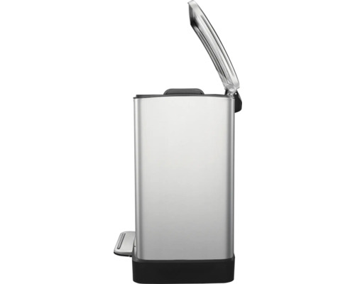 Poubelle à pédale avec couvercle ouvert.