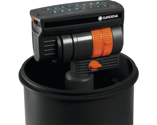 Gardena Vielflächenregner im schwarzen Gehäuse für die Gartenbewässerung