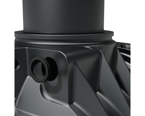 Detailansicht eines Kunststofftanks mit Anschlussmuffe