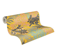 Tapetenrolle mit floralem Muster
