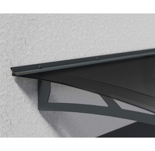 Gros plan d''un auvent monté