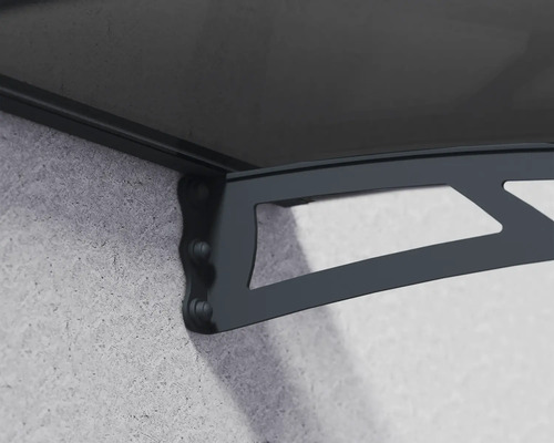 Vue détaillée d''un auvent de porte d''entrée monté