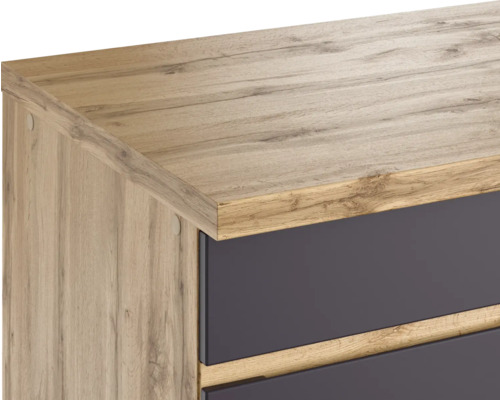 Gros plan d''une armoire avec tiroirs et surface en bois