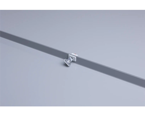 Deckenpaneel mit Befestigung