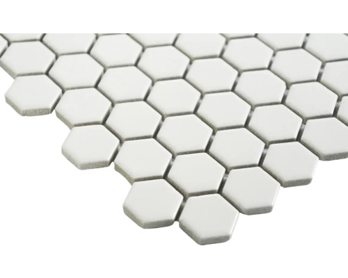 Mosaikfliese mit sechseckigen Elementen