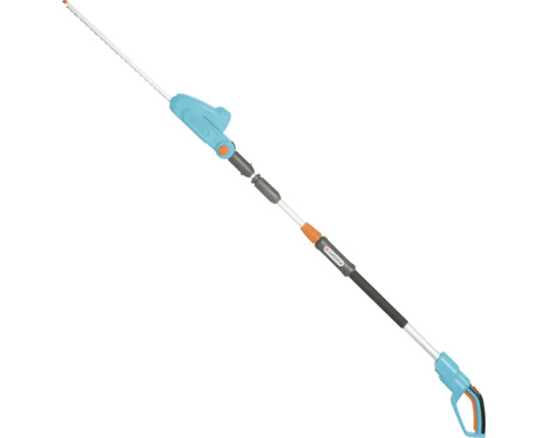 Gardena Akku-Hochentaster mit Teleskopstiel für Baumschnittarbeiten