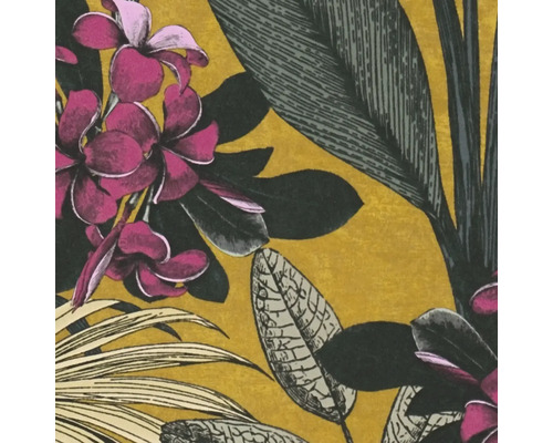 Detailansicht einer Tapete mit Blumen und Blättern