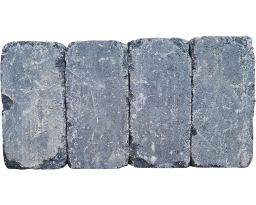 Vier graue Pflastersteine aus Stein nebeneinander